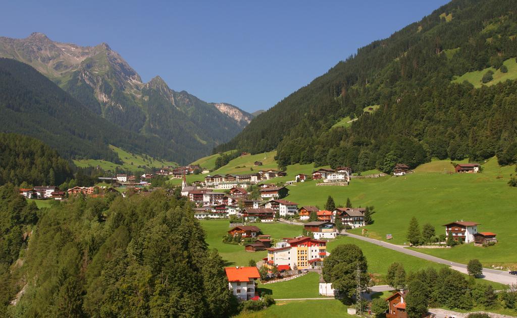 Haus Am Sonnenhang Finkenberg Quarto foto